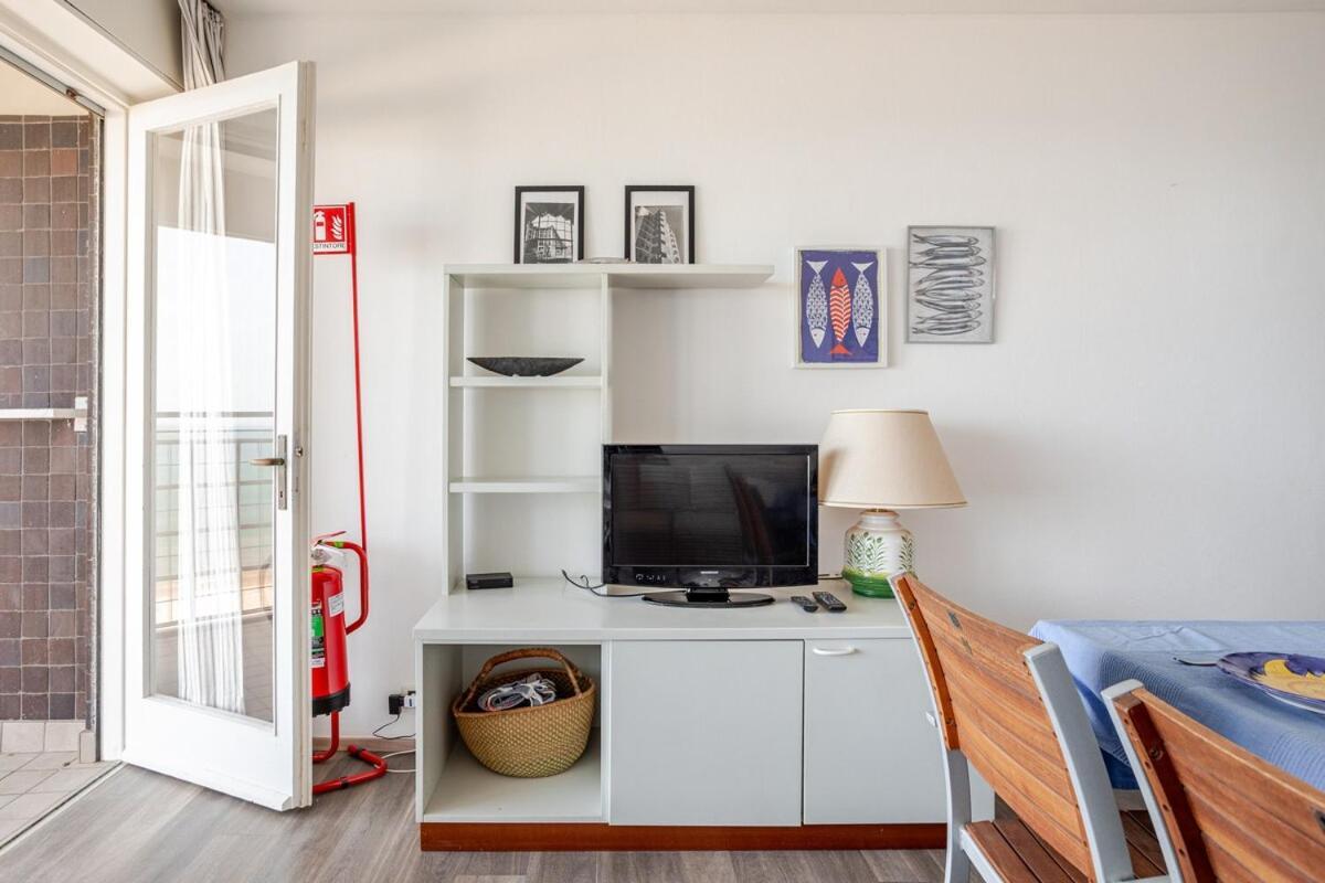 Skyline Lignano Apartment Lignano Sabbiadoro Exterior photo